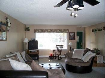 2nd image of 1709 Arlington Dr