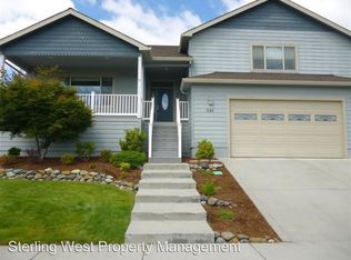 544 N Heights Dr, Eagle Pt, OR 97524