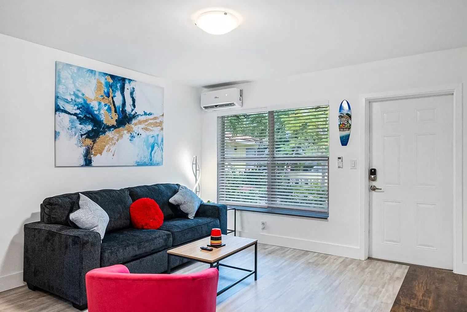 1 bed, 1.0 bath, 688 sqft, $3,536 — Photo 1