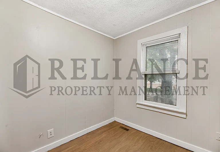 1501 S Walnut St — Photo 21