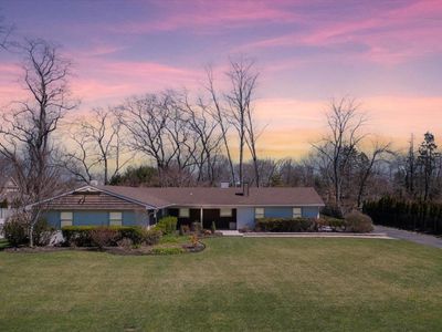 122 Burrs Lane, Dix Hills, NY, 11746