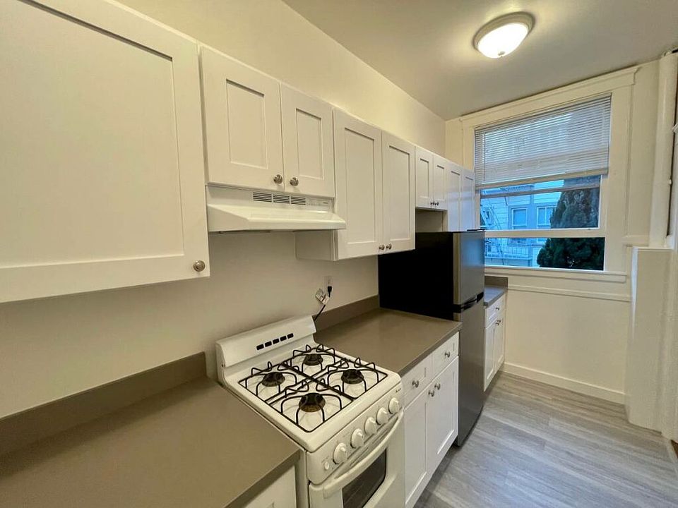 1st image of 16 Linda St #2