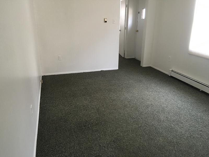 2nd image of 801 7th St
