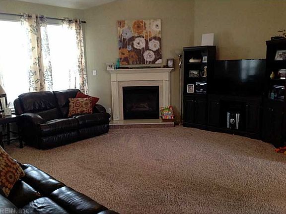 4th image of 2004 Woodshire Way