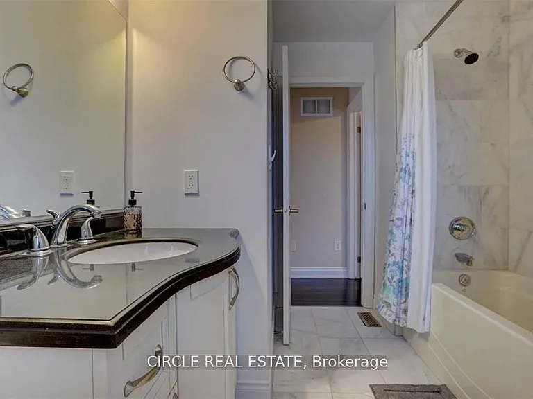 2971 Westoak Trails Blvd #UPPER PORTION — Photo 16