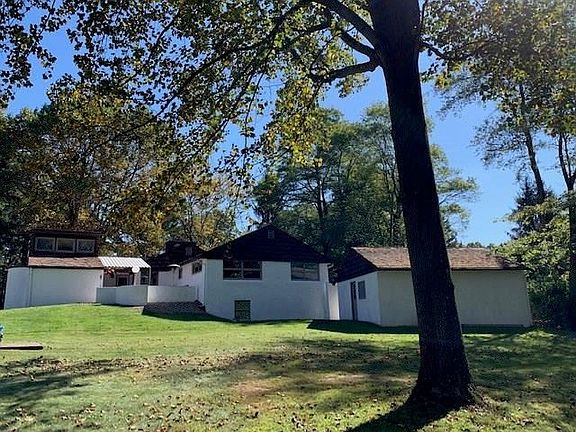 4th image of 4502 Evergreen Dr