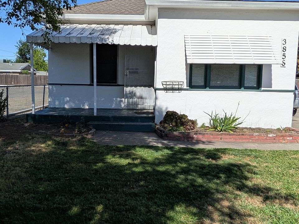 Prospective tenant must visit the property before filling out an application.
Please call or text Kathleen (916.912.for an appointment,