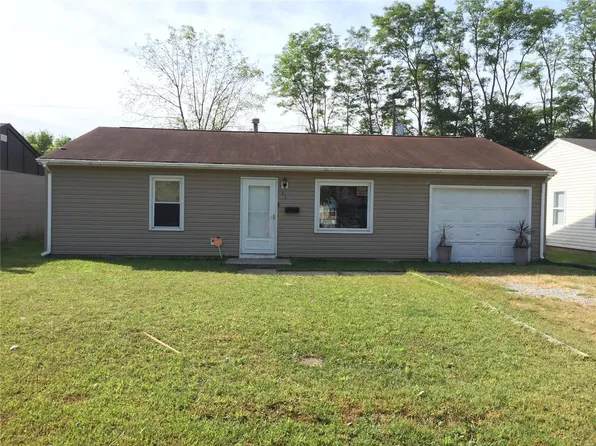 40 Saint Gregory Dr, Cahokia, IL 62206