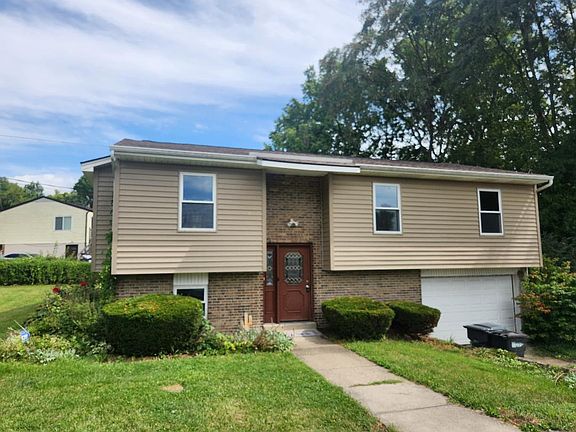 3rd image of 18 Catalina Dr