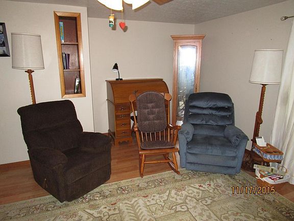 5th image of 525 Hill St