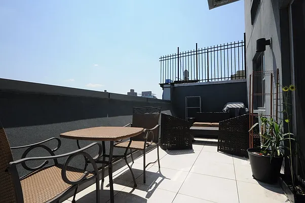 Rented by REAL New York | media 8