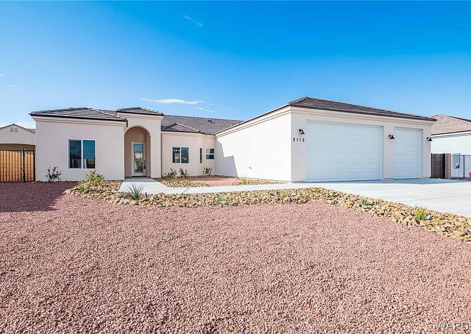 1st image of 2112 E Desert Greens Dr