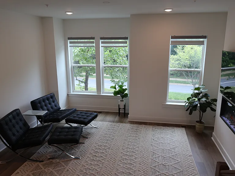 1535 Piccard Dr — Photo 13