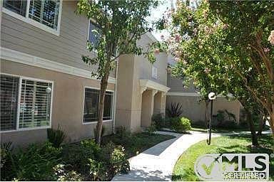 3rd image of 10230 Zelzah Ave Unit 3