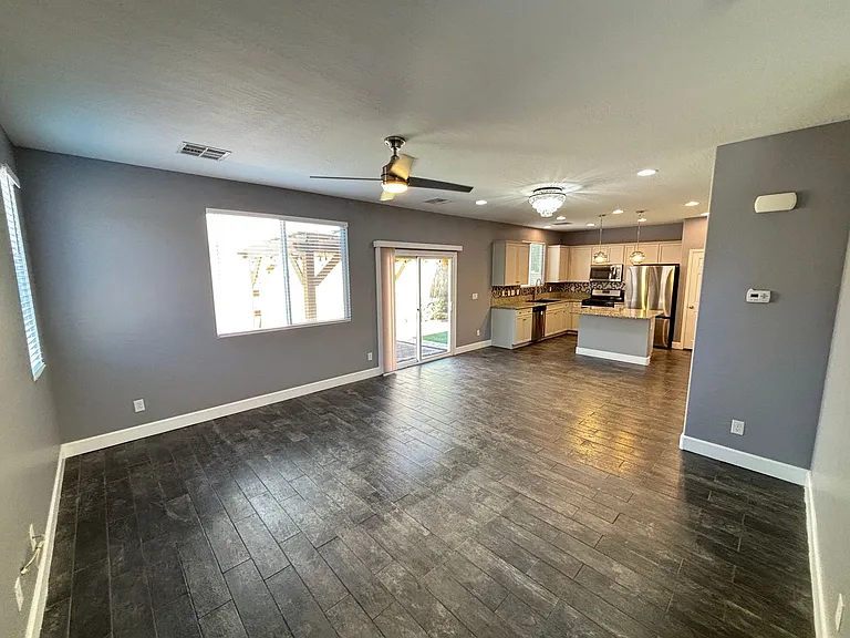 10612 Forum Peak Ln — Photo 3