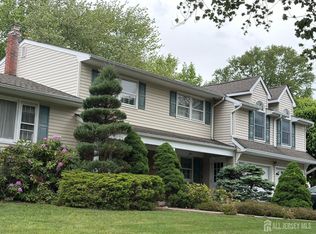 19 Annette Dr, Edison, NJ 08820