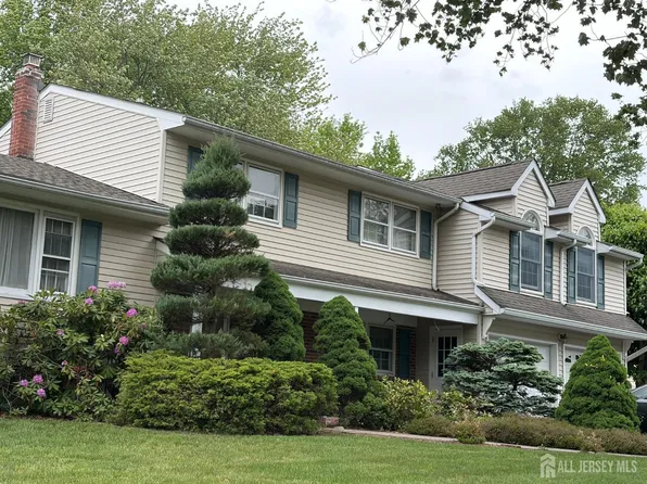 19 Annette Dr, Edison, NJ 08820