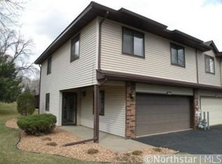 8649 Maplebrook Pkwy N, Brooklyn Park, MN 55445
