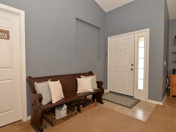 2nd image of 2043 Briarcliff Cir