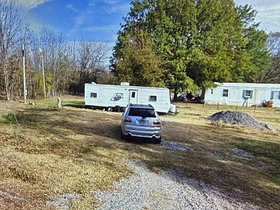1st image of 206 Doggie Rd