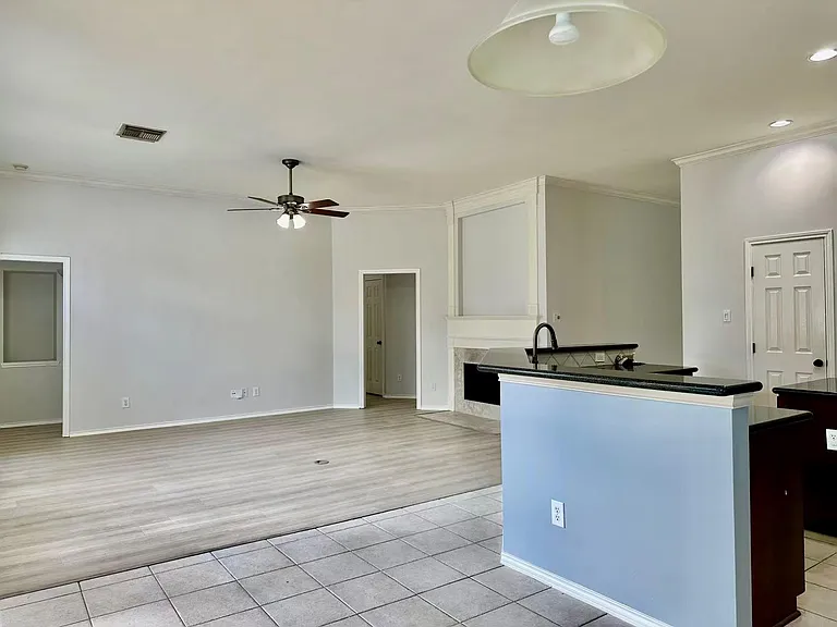3131 Valley Ct — Photo 7