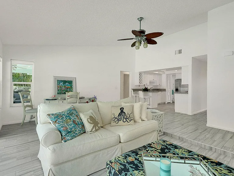 3824 SE Fairway E — Photo 23