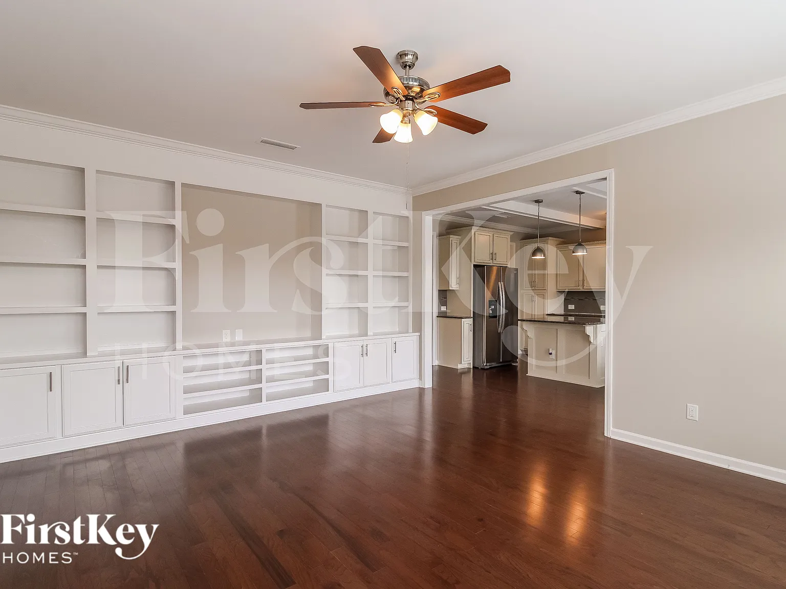 3 bed, 3.0 bath, 2202 sqft, $2,335 — Photo 2