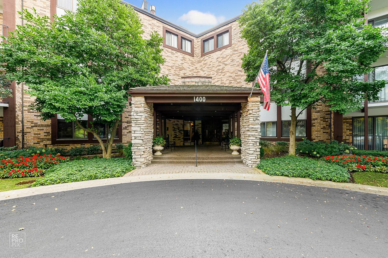 1400 N Yarmouth Pl APT 101 photo 1