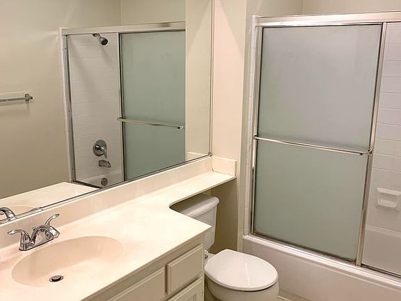 4th image of 3761 Jasmine Cir