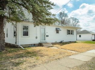 1020 Nevada St, Waterloo, IA 50703