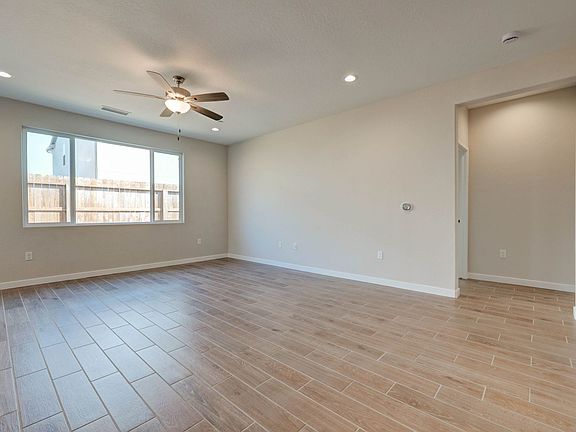 3rd image of 2894 Cortez Dr