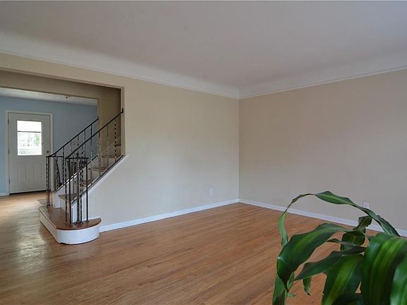 4th image of 1896 Braeburn Park Dr