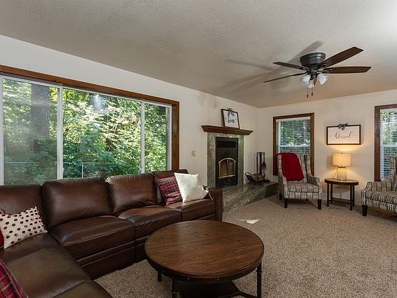 3rd image of 6702 Topaz Dr