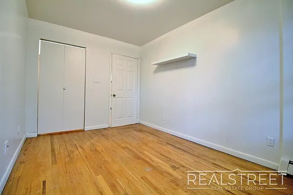 Rented by Real Street Inc | media 8