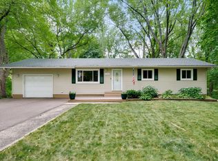 6035 52nd St N, Oakdale, MN 55128