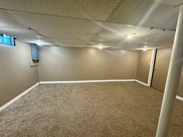 1134 Colonial Blvd NE — Photo 25