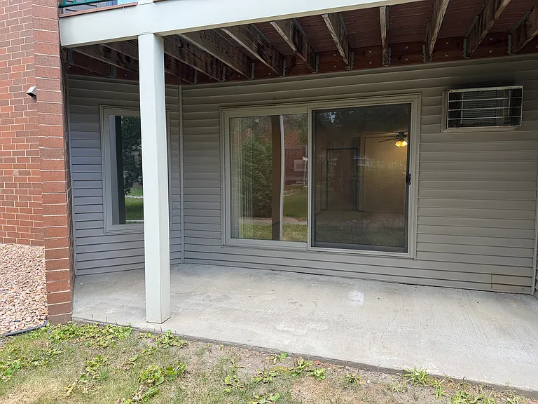 1700 Four Oaks Rd #124 — Photo 13