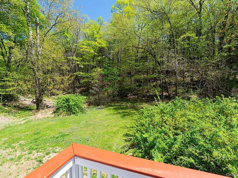 21 Van Dam Rd — Photo 22