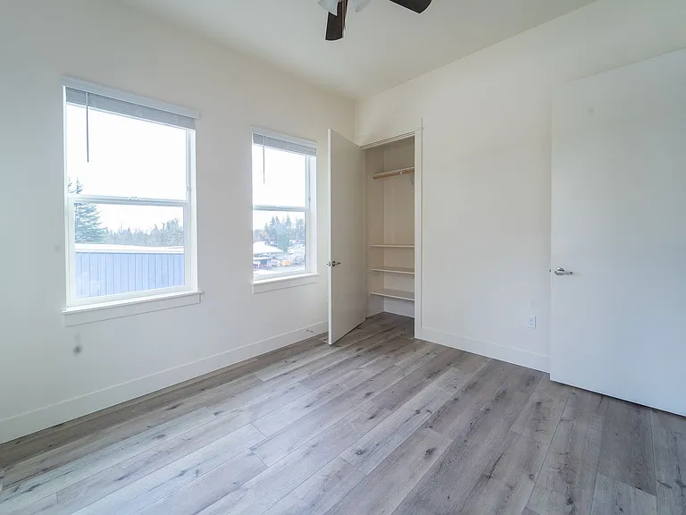 Capitol Hill Apartments — Photo 53