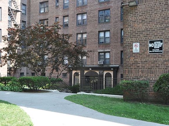2nd image of 83-85 Woodhaven Blvd #1P