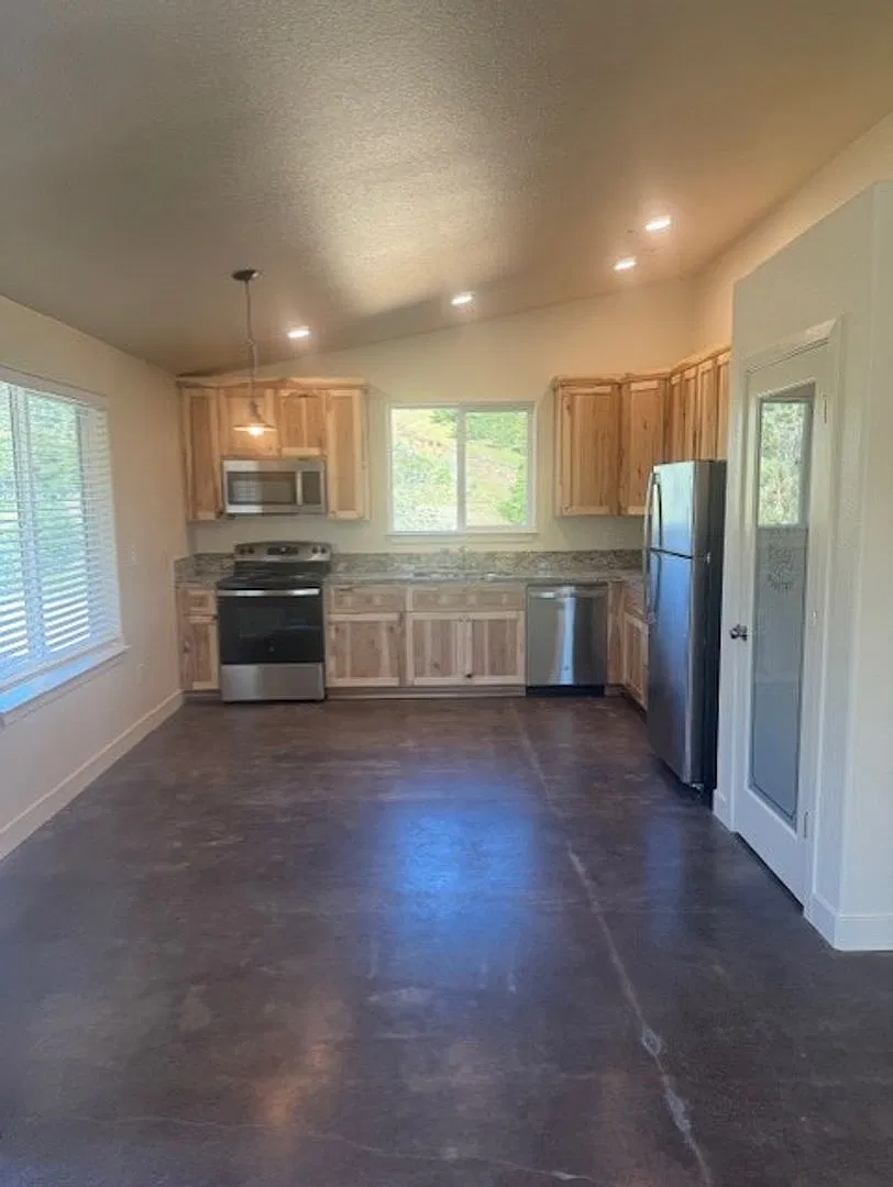 Newly Built Home Near Salt Creek Trail Move in Ready — Photo 4