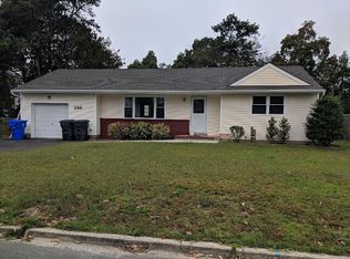 288 Hudson Dr, Brick, NJ