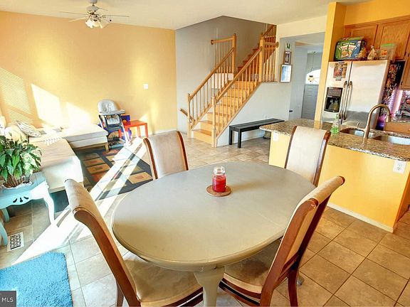 3rd image of 21149 Millwood Sq