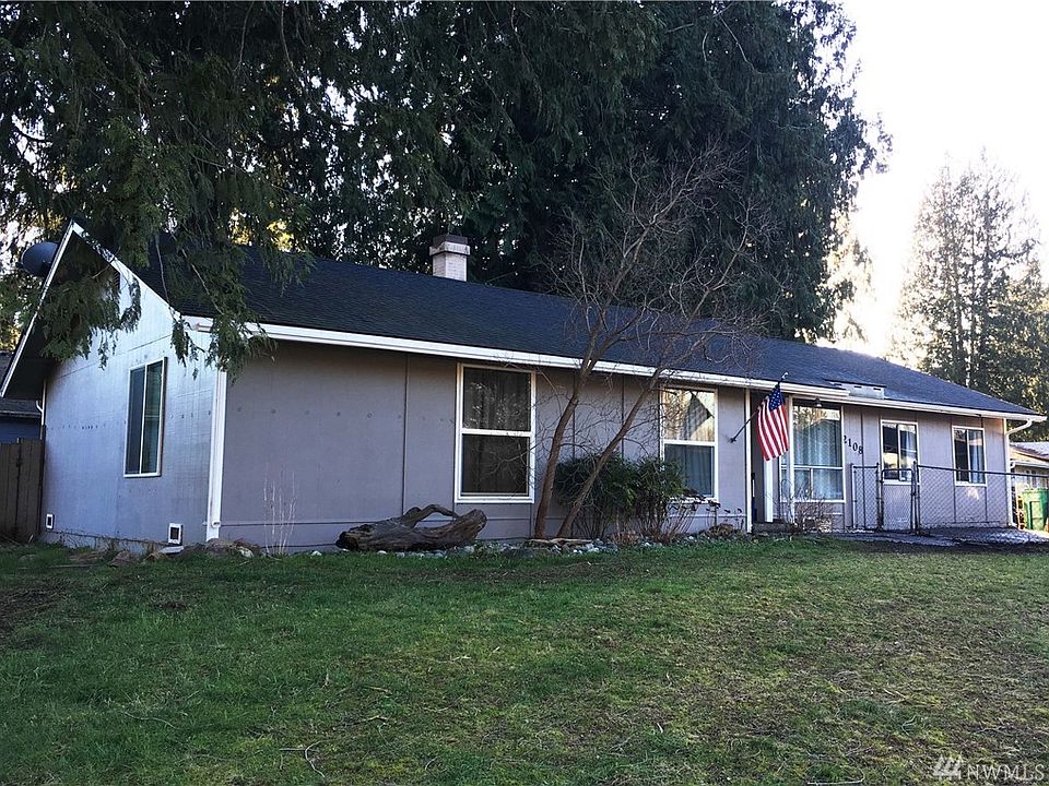 1st image of 2108 71st St NE