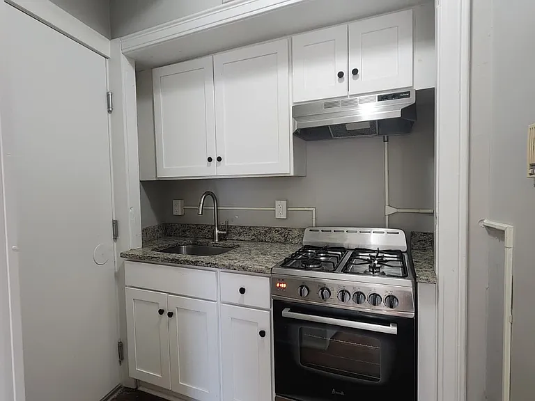 1175 Chapel St #201 — Photo 6