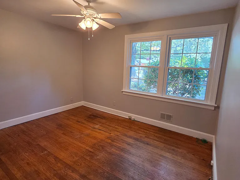 3428 Wade Ave — Photo 7