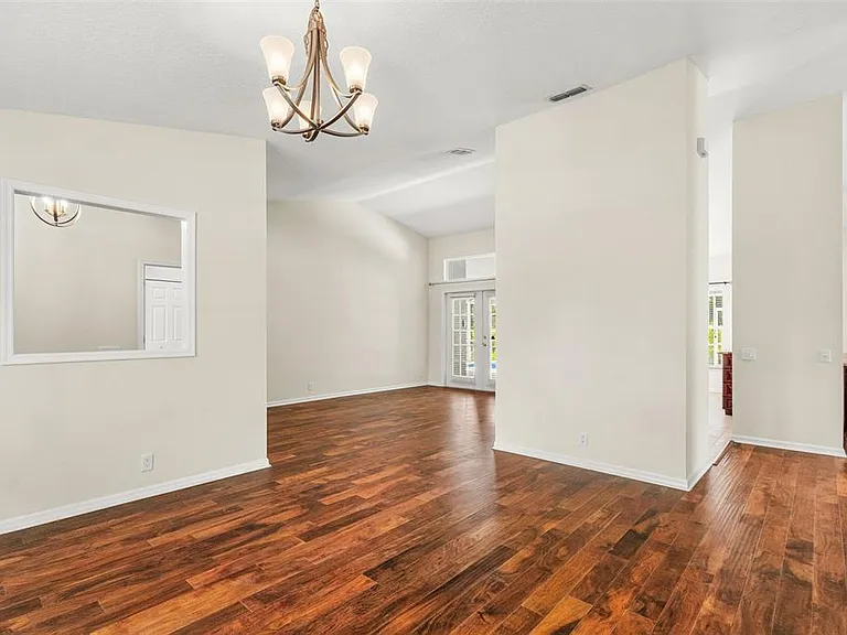 1115 Hounds Run — Photo 11