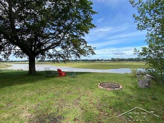 4th image of 457 E Richmond Dr