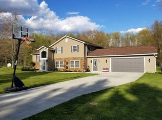 4384 Durst Clagg Rd, Cortland, OH 44410