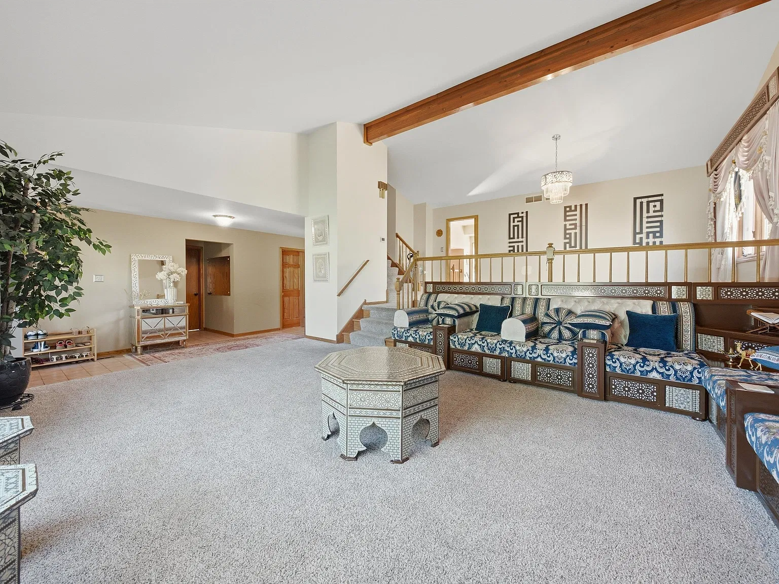 4 bed, 2600 sqft, $4,500 — Photo 4